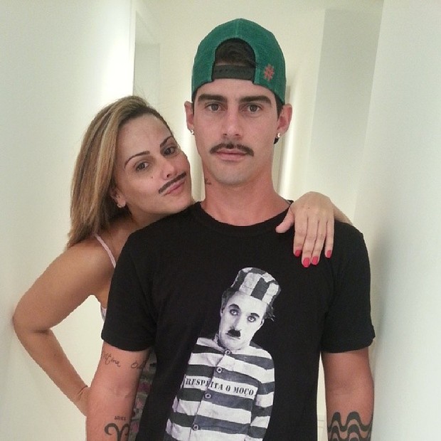 Viviane Araújo e o noivo, Radamés (Foto: Instagram/ Reprodução)
