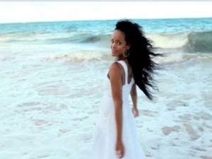 Frame do vídeo de Rihanna em Barbados - campanha do Visit Barbados (Foto: Reprodução)