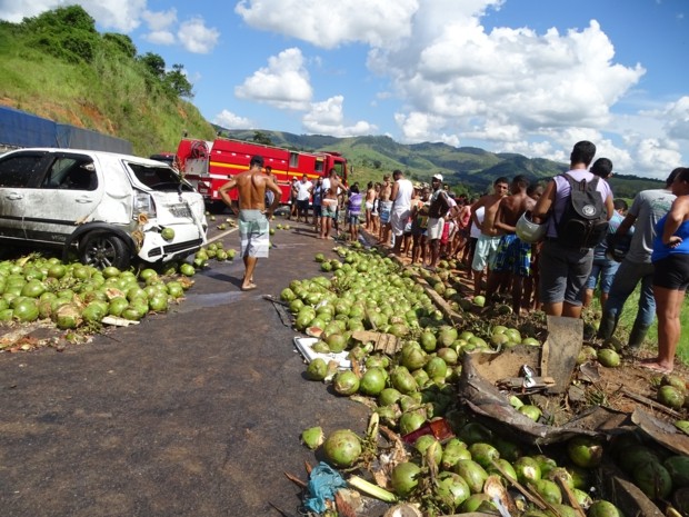 Acidente Muriaé caminhões (Foto: Silvan Alves/silvanalves.com.br)