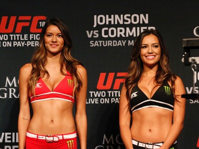 Ring Girls brasileiras na pesagem do UFC: Luciana Oliveira e Vanessa Hanson (Foto: Evelyn Rodrigues/ Combate.com)