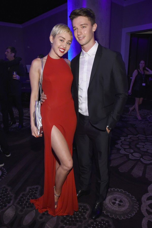 A cantora Miley Cyrus e o modelo Patrick Schwarzenegger (Foto: Getty Images)