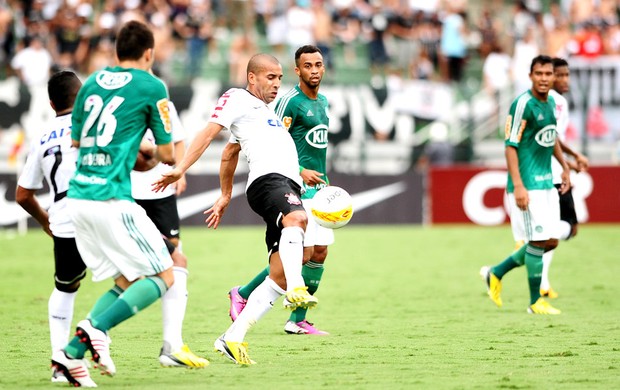 Emerson no jogo do Corinthians contra o Palmeiras (Foto: Marcos Ribolli / Globoesporte.com)