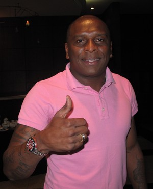 Equipe máster do Corinthians resgata motorista acidentado em Goiás