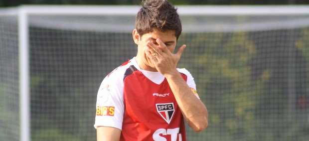 Osvaldo, atacante do São Paulo (Foto: Cleber Akamine)