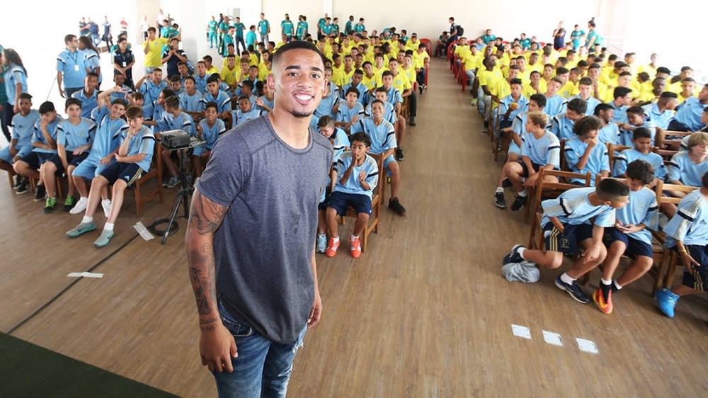 Palmeiras procura atacante à la Gabriel Jesus