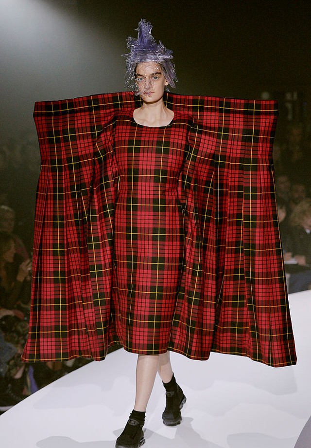 SuzyPFW Comme Des Garcons At New York s Met Museum Vogue en