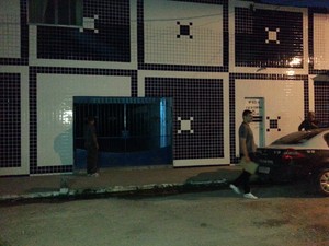 Polícia Civil faz operação em Belford Roxo, na Baixada Fluminense. (Foto: Renata Soares/G1)