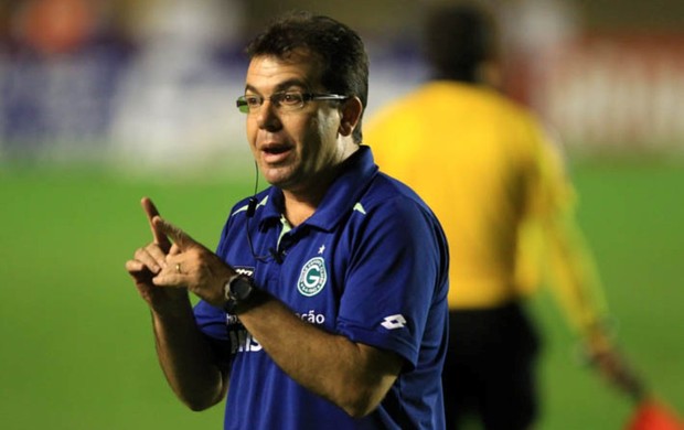 Enderson Moreira, técnico do Goiás (Foto: Ricardo Rafael/O Popular)