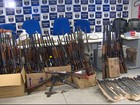 Polícia busca casal suspeito de ser dono de arsenal de armas em Caruaru