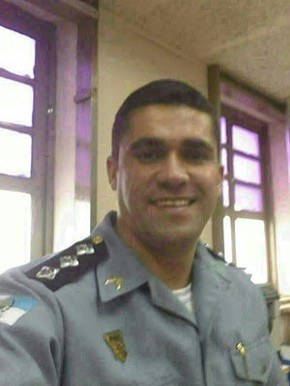 Comandante da UPP Nova Brasília morreu após tiroteio  (Foto: Divulgação/Polícia Militar)