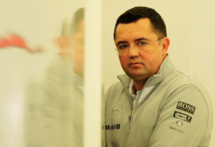 Presente nos testes do Bahrein, Eric Boullier admite que já atua como chefe de equipe da McLaren (Foto: Getty Images)