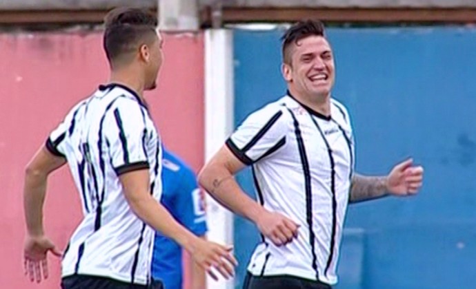 Paraná x Bragantino frame (Foto: Reprodrução/PremiereFC) Paraná x Bragantino frame (Foto: Reprodrução/PremiereFC)