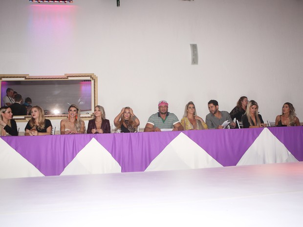 Jurados do Miss Bumbum 2015 em São Paulo (Foto: Iwi Onodera/ EGO) Jurados do Miss Bumbum 2015 em São Paulo (Foto: Iwi Onodera/ EGO)