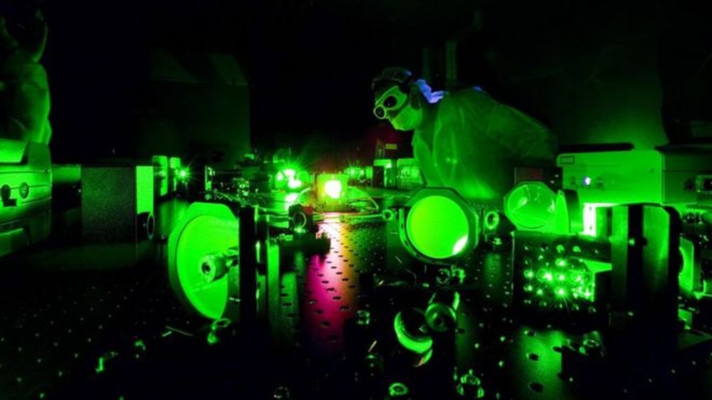 Cientistas dispararam o laser sobre elétrons para avaliar a reação  (Foto: Universidade de Nebraska-Lincoln)