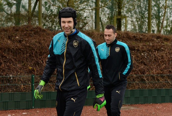 Cech e Ospina goleiros Arsenal (Foto: Reuters / Tony O'Brien)