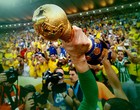 Brasil tenta evitar 'sina
de campeões' (Agência Reuters)