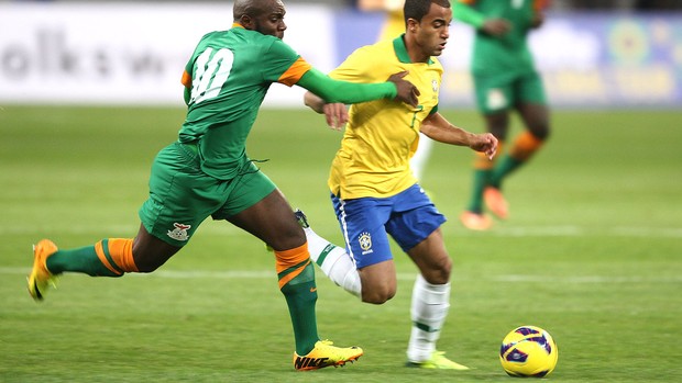Lucas jogo amistoso Brasil e Zâmbia (Foto: Mowa Press)