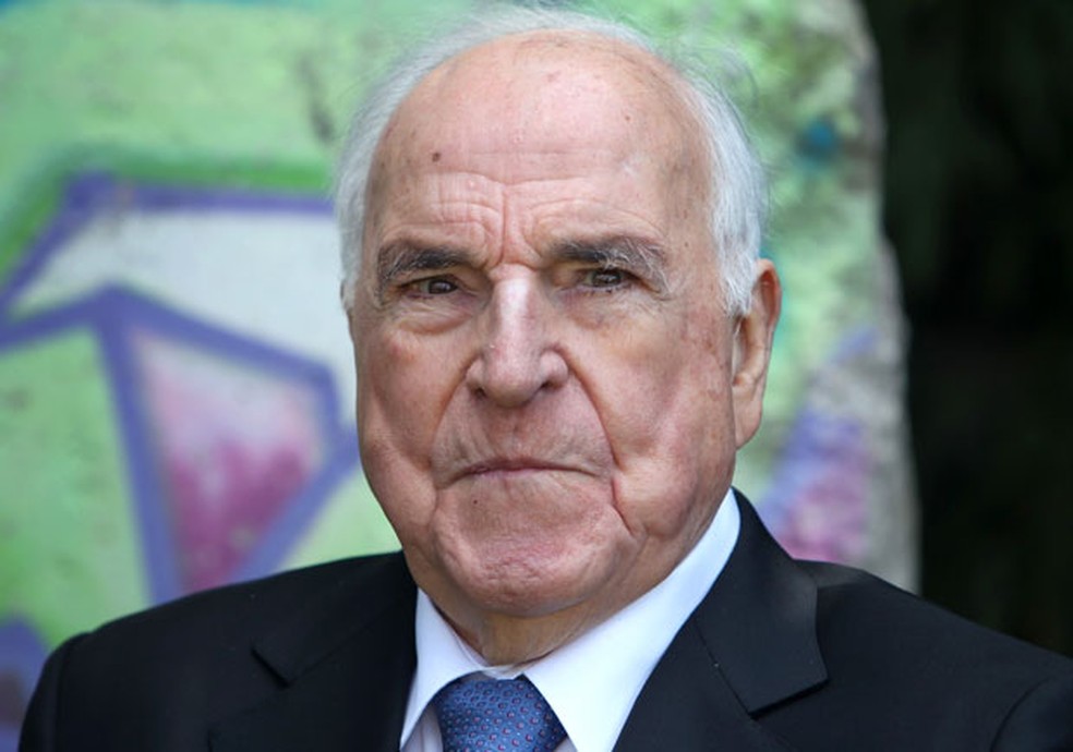 O ex-chanceler alemão Helmut Kohl, artífice da Reunificação, em foto de 16 de maio (Foto: Daniel Roland/AFP)
