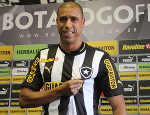 Jorge Wagner apresentação Botafogo (Foto: Vitor Silva/SSPress)