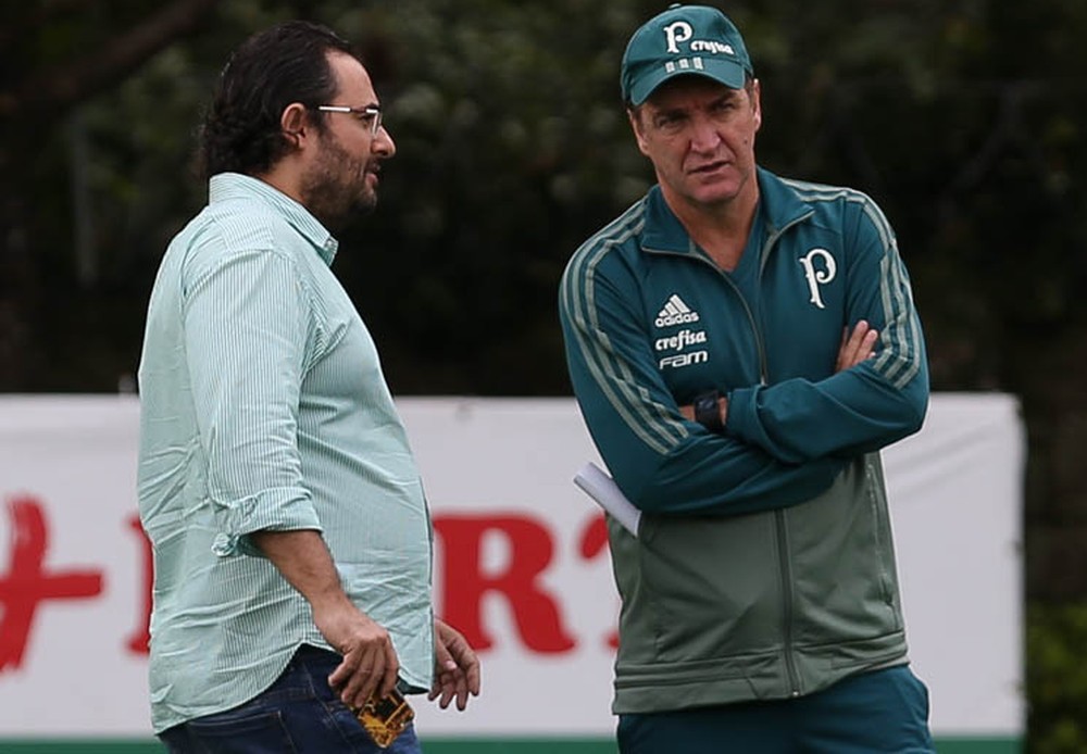 Janela internacional abre, e Palmeiras tem duas semanas para contratar atacante