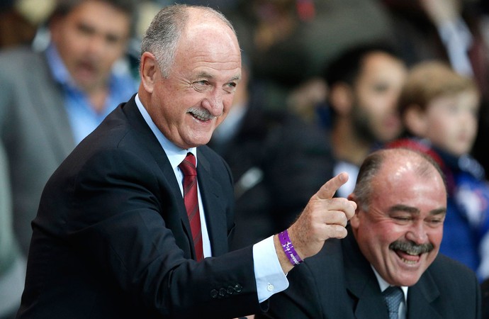 Felipão, Scolari e Murtoza PSG x Chelsea (Foto: AP) Felipão, Scolari e Murtoza PSG x Chelsea (Foto: AP)