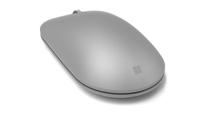 Novo mouse da Microsoft com design minimalista (Foto: Felipe Alencar/TechTudo)