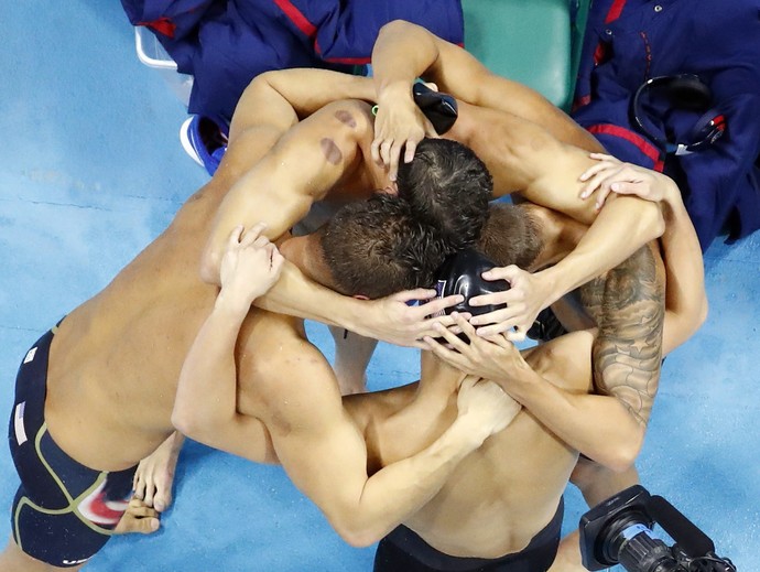 EUA vencem revezamento 4 x100m com Phelps (Foto: Reuters)