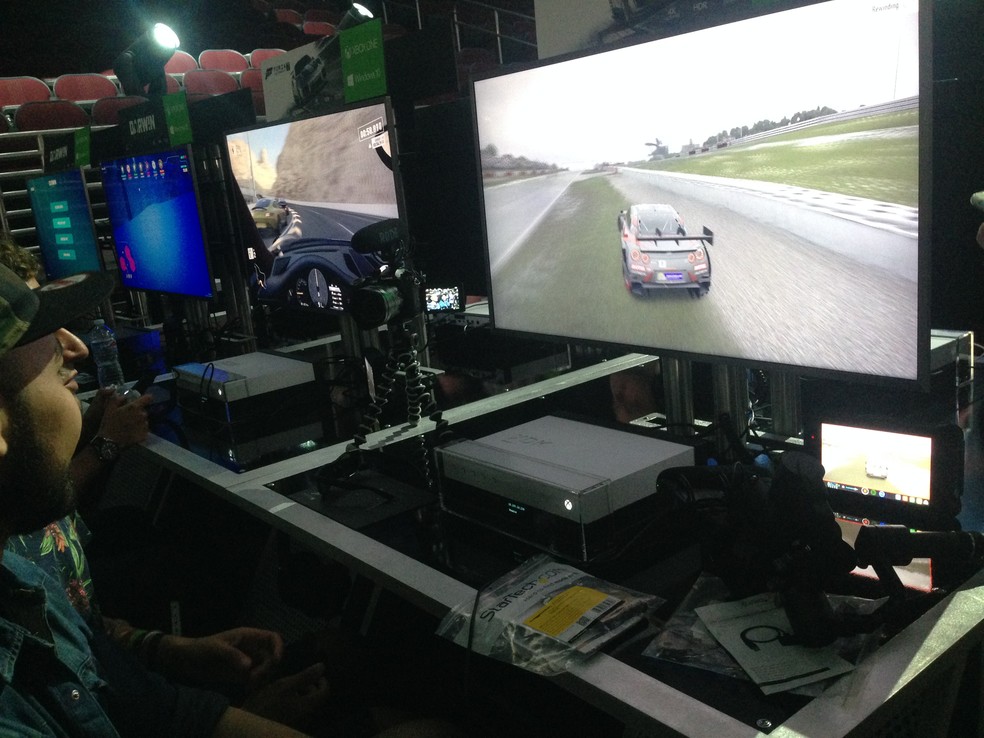 Forza Motorsport 7 rodando no Xbox One X (Foto: Reprodução/Felipe Vinha)