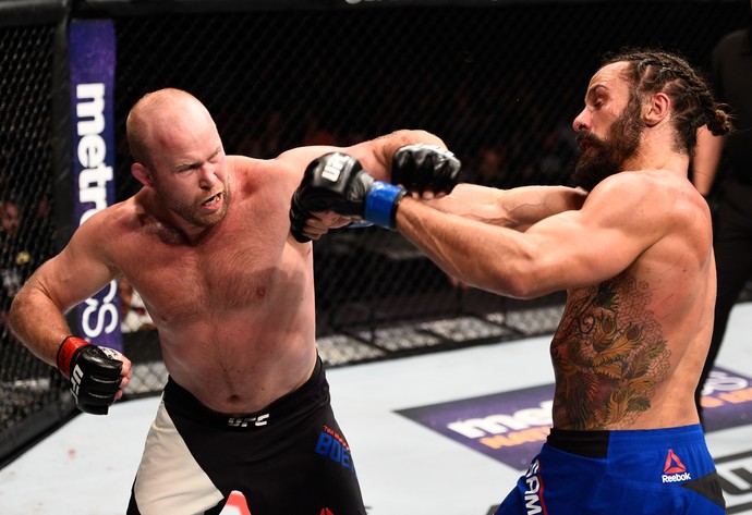 Tim Boetsch x Josh Samman UFC Sioux Falls (Foto: Getty Images)