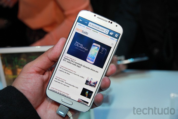Galaxy S4 com Android 4.4 tem resultados de benchmark piores que com a versão anterior do sistema (Foto: Allan Melo/TechTudo)