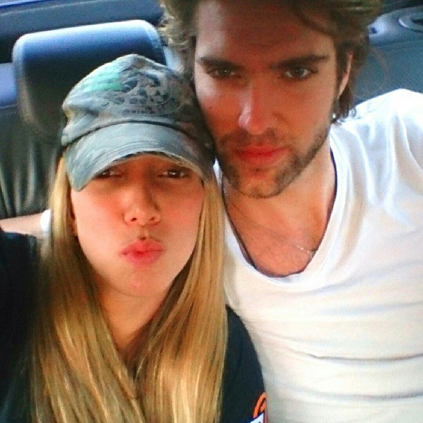Thaísa e o namorado Rodrigo Medeiros (Foto: Reprodução Instagram)