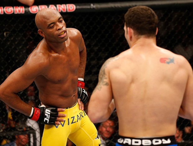 Anderson Silva x Chris Weidman UFC 162 (Foto: Montagem sobre foto da Getty Images)