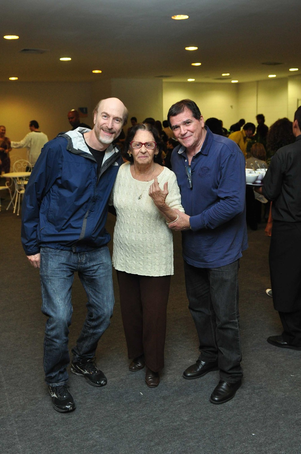 Odilon Wagner, Laura Cardoso e Jerry Adriani durante o Criança Esperança em 20 de agosto de 2011 (Foto: Estevam Avellar/TV Globo)