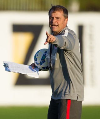 Diego Aguirre, técnico do Inter (Foto: Alexandre Lops / Inter, DVG)