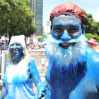 Boitatá anima foliões no Centro do Rio (Fábio Costa/G1)