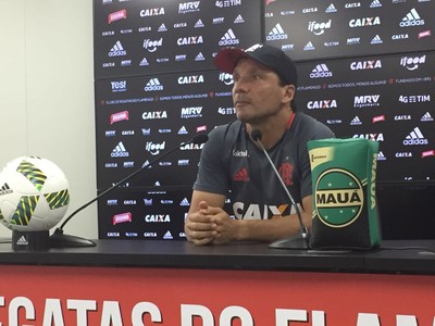 Zé Ricardo, coletiva, treino, Flamengo, CT, Ninho (Foto: Gustavo Rotstein/GloboEsporte.com)