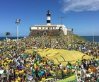 Manifestação
reúne 4 mil em Salvador, diz PM (Giana Mattiazzi/TV Bahia)