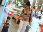 Juliana Paes curte folga de 'Gabriela' com o filho no Rio