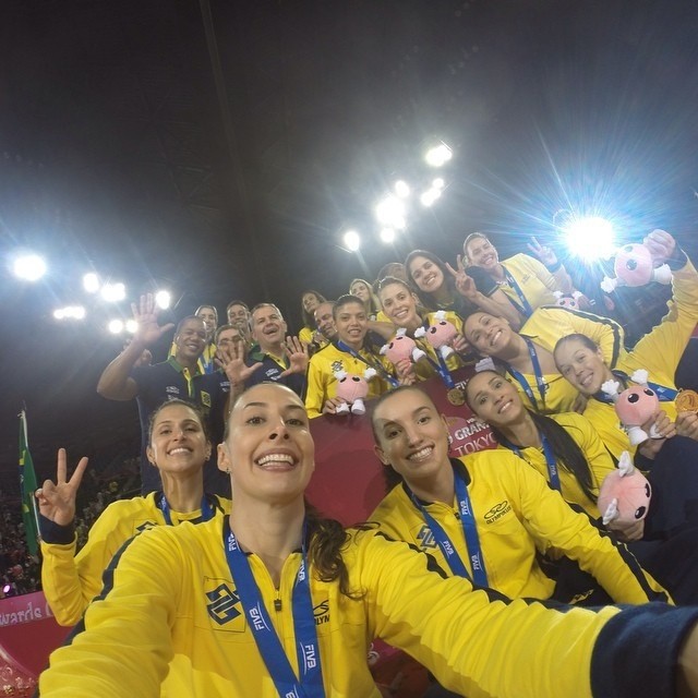 Sheilla Seleção Brasil vôlei selfie Grand Prix (Foto: Divulgação)