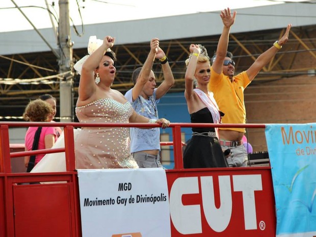 Parada LGBT chega à 11ª edição em Divinópolis com shows e seminários (Foto: Divulgação/ Grupo LGBT) Parada LGBT chega à 11ª edição em Divinópolis com shows e seminários (Foto: Divulgação/ Grupo LGBT)