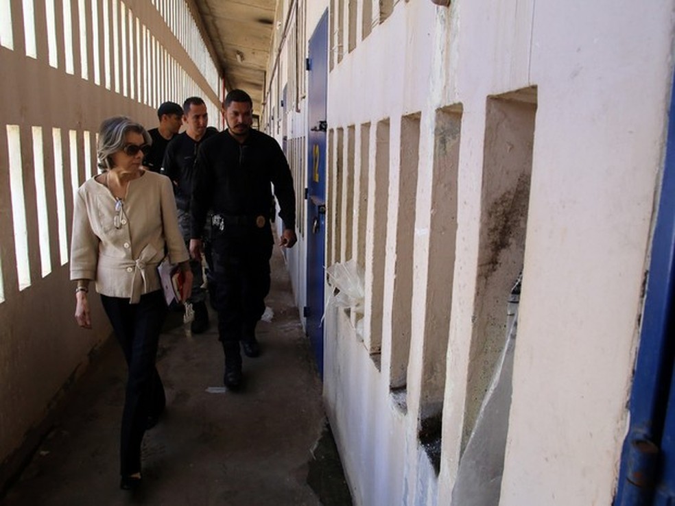 Ministra Cármen Lúcia durante vista ao Complexo Penitenciário da Papuda (Foto: Gláucio Dettmar/CNJ)