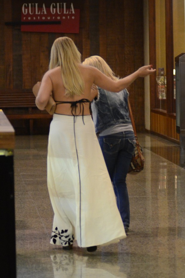 Verônica Costa e Antônia Fontenelle (Foto: Ag. News)