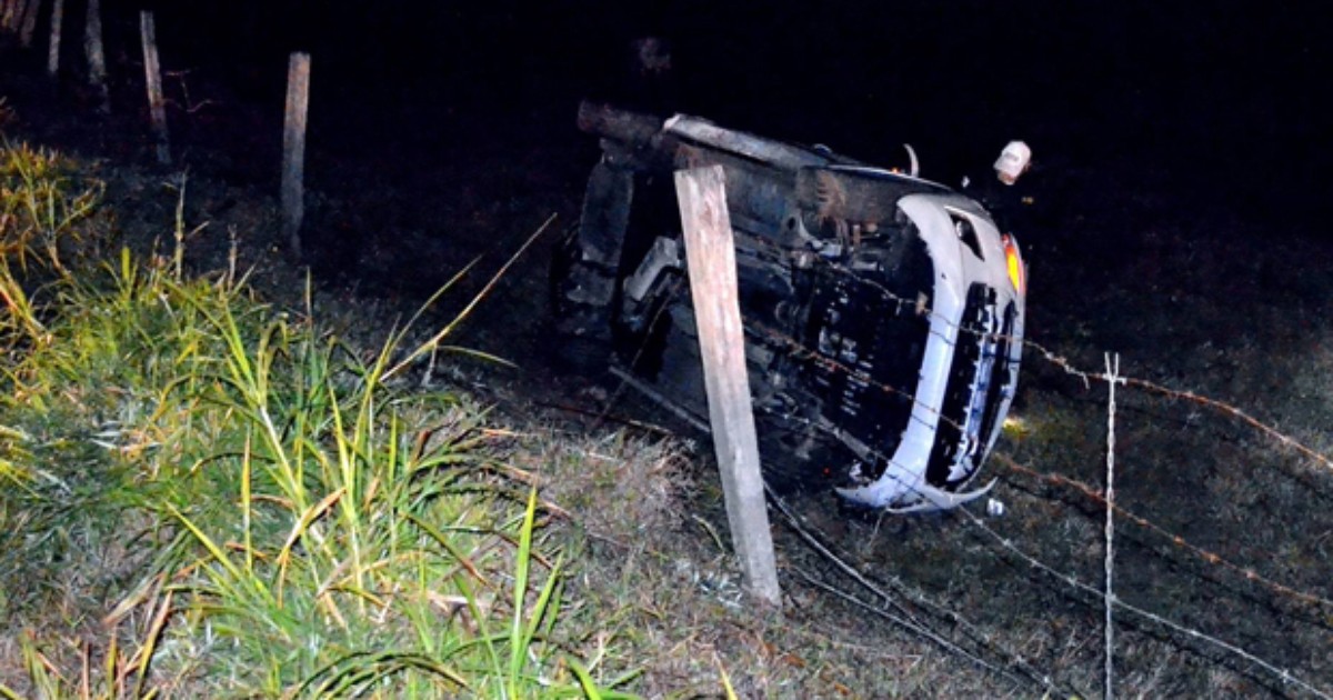 G1 Batida de frente entre veículos deixa três feridos na MG350, em Itajubá notícias em Sul G1 Batida de frente entre veículos deixa três feridos na MG350, em Itajubá notícias em Sul