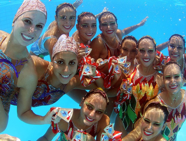 equipe campeã Campeonato Sul-Americano de Desportos Aquáticos Nado Sincronizado (Foto: Satiro Sodré / Agif)
