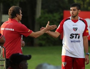 Allan, volante do São Paulo (Foto: Rubens Chiri/Site oficial do São Paulo)