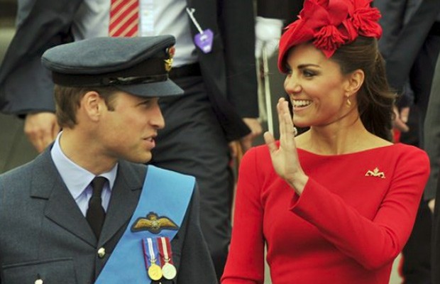 William e Kate participam de comemorações do Jubileu da Rainha (Foto: AP)