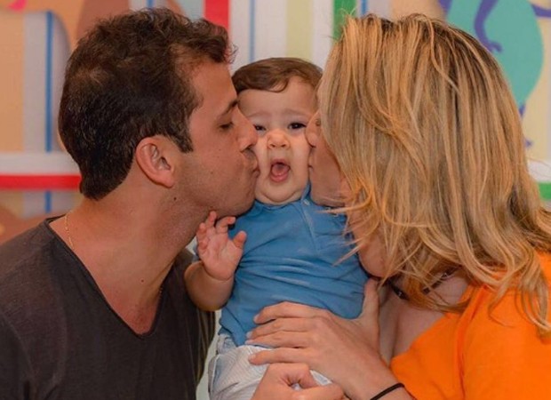 Matheus Braga e Fernanda Gentil com o pequeno Gabriel (Foto: Reprodução/Instagram)