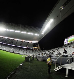 Timão negocia para iniciar auditoria na arena; Conselho avaliará o resultado