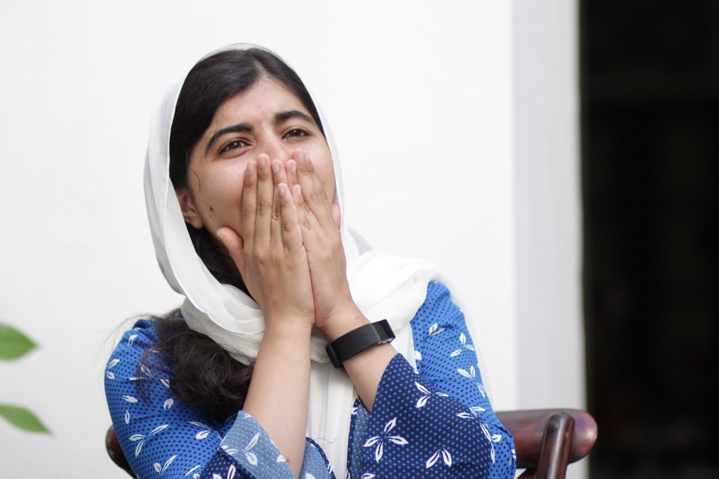 Malala Yousafzai dÃ¡ entrevista em Salvador (Foto: Egi Santana/G1)