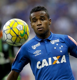Élber; Cruzeiro (Foto: Washington Alves/Light Press)
